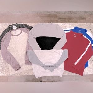 6 long sleeve thermals and sweater! Men’s medium